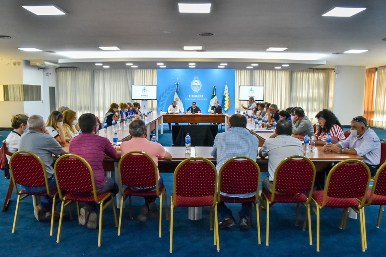 *SALARIO DOCENTE: PROPUESTA SUPERADORA DEL GOBIERNO A LOS SINDICATOS PARA GARANTIZAR 190 DÍAS DE CLASES*