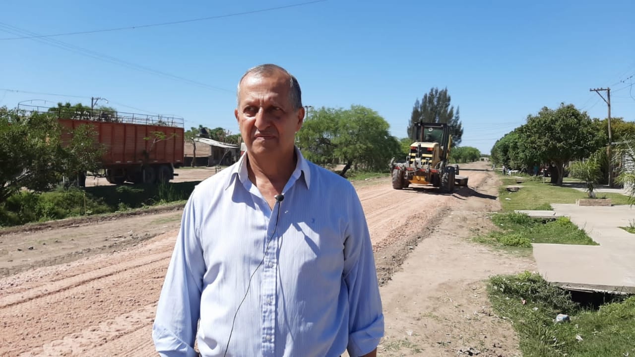 VILLA ANGELA: PAPP AGRADECIÓ POR COLABORAR EN LA COLOCACIÓN DE RIPIO A VIALIDAD PROVINCIAL