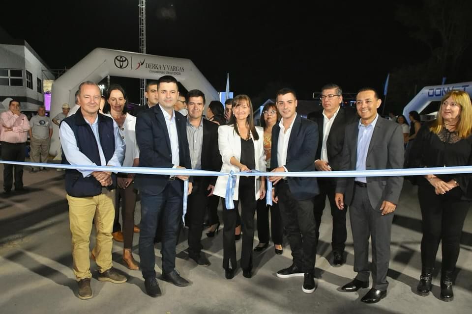 *LA VICEGOBERNADORA SCHNEIDER ACOMPAÑÓ EL INICIO DE LA SEMANA DE LOS PUEBLOS ORIGINARIOS Y LA 2° EXPO “VIVÍ LA TERMAL” EN SÁENZ PEÑA