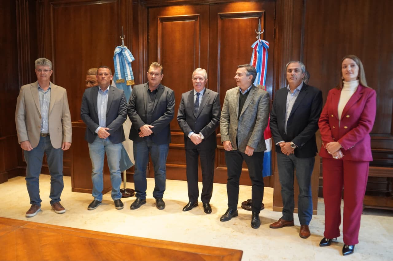 *CHACO Y SANTIAGO DEL ESTERO AVANZAN EN UNA AGENDA CONJUNTA PARA FORTALECER EL CONTROL FORESTAL Y EL DESARROLLO REGIONAL*
