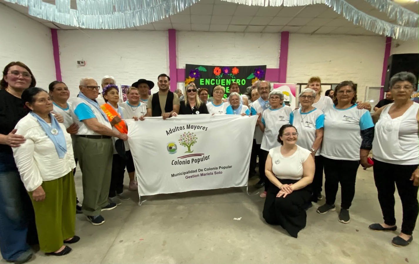 *DESARROLLO HUMANO ACOMPAÑÓ EL DÍA DEL JUBILADO Y LA LLEGADA DE LA PRIMAVERA JUNTO A MÁS DE 400 ADULTOS MAYORES*