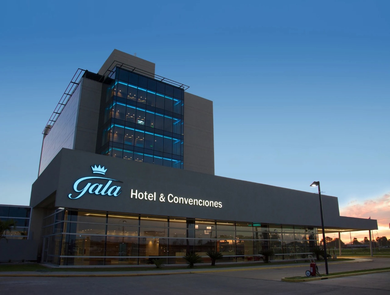 SALUD PÚBLICA INFORMA QUE DESDE ESTE VIERNES DEJARÁ DE FUNCIONAR LA POSTA DE VACUNACIÓN DEL CENTRO DE CONVENCIONES GALA