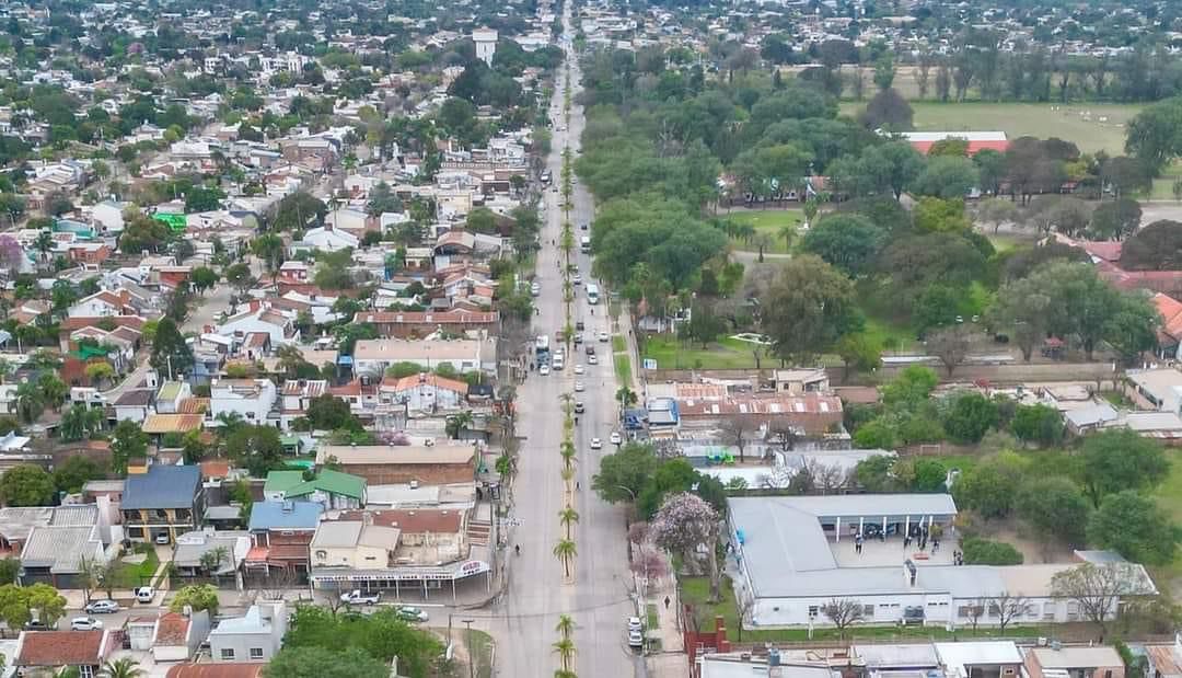RESISTENCIA: EL GOBIERNO PROVINCIAL AVANZA CON LA PAVIMENTACIÓN DE LA AV. 9 DE JULIO