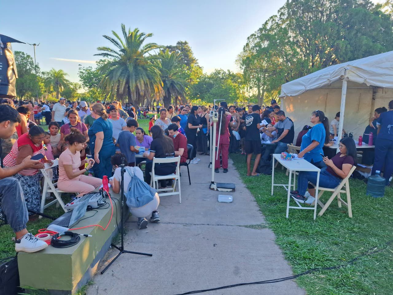 *EXITOSA JORNADA DE VACUNACI&Oacute;N Y CONTROLES ESCOLARES EN LAS BRE&Ntilde;AS*