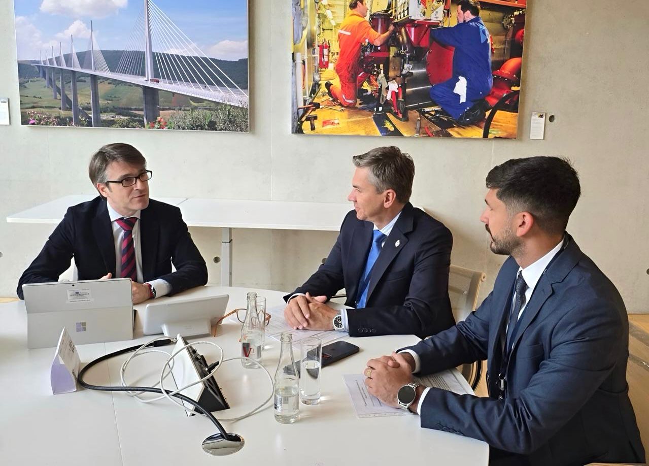 *LUXEMBURGO: ZDERO FUE RECIBIDO EN EL BANCO EUROPEO DE INVERSIONES PARA ANALIZAR FINANCIAMIENTO DE PROYECTOS*