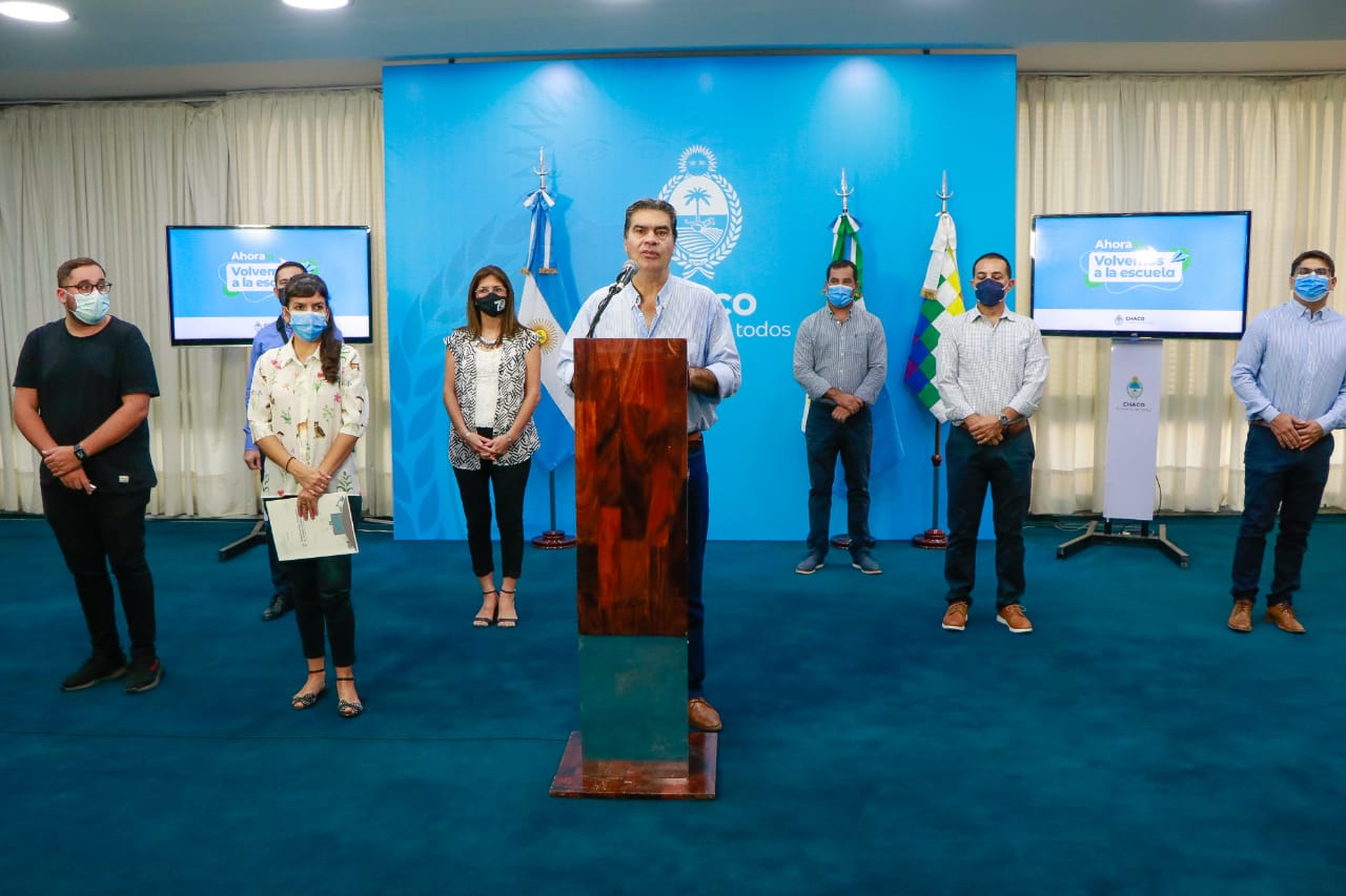 *COMIENZAN LAS CLASES: EL GOBIERNO PRESENTÓ LA CANASTA ESCOLAR A $1.200 Y PRECIOS ACCESIBLES EN INDUMENTARIA