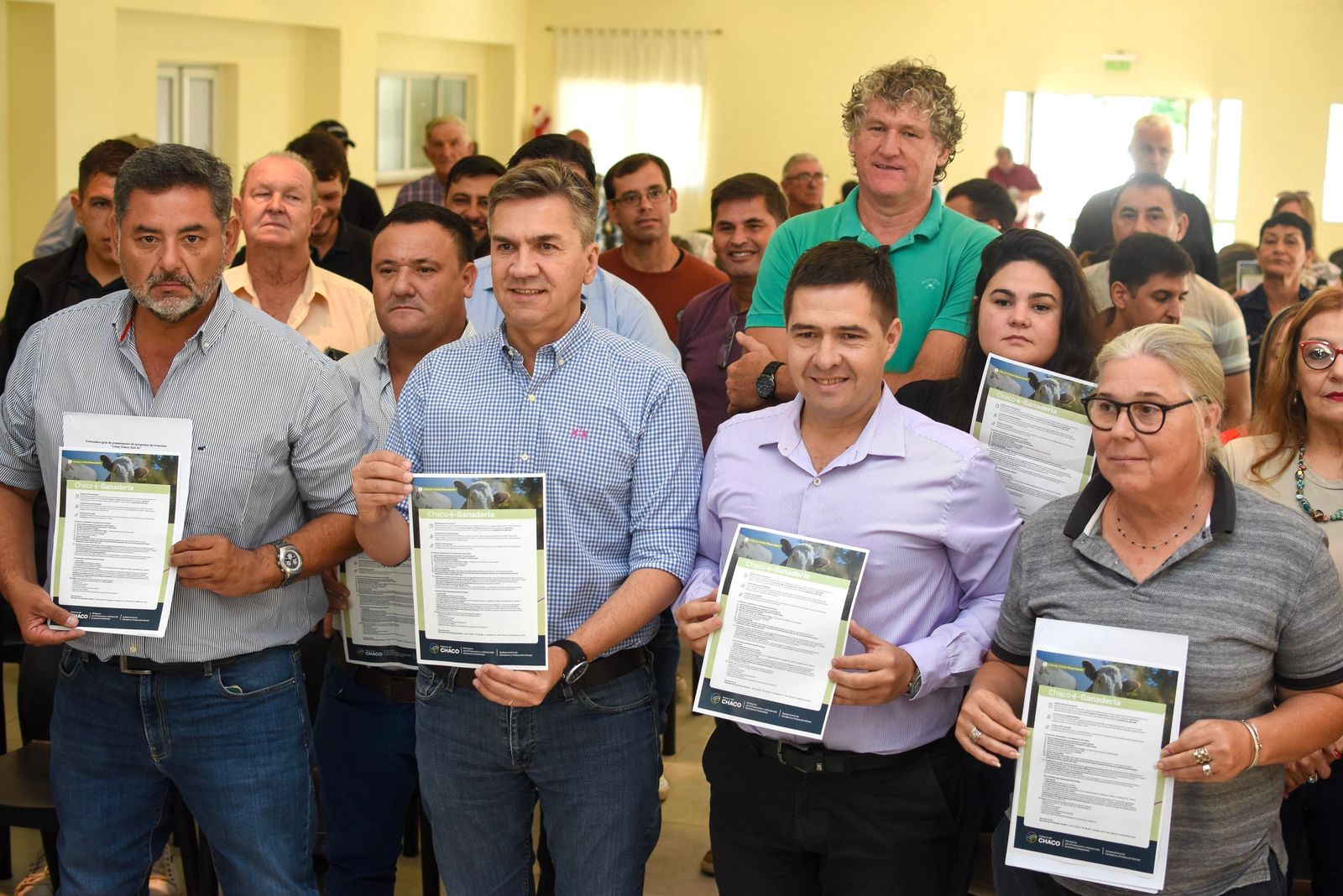 *VILLA ÁNGELA: EL GOBERNADOR ANUNCIÓ LA LINEA DE CRÉDITO “CHACO + GANADERÍA” PARA PRODUCTORES*