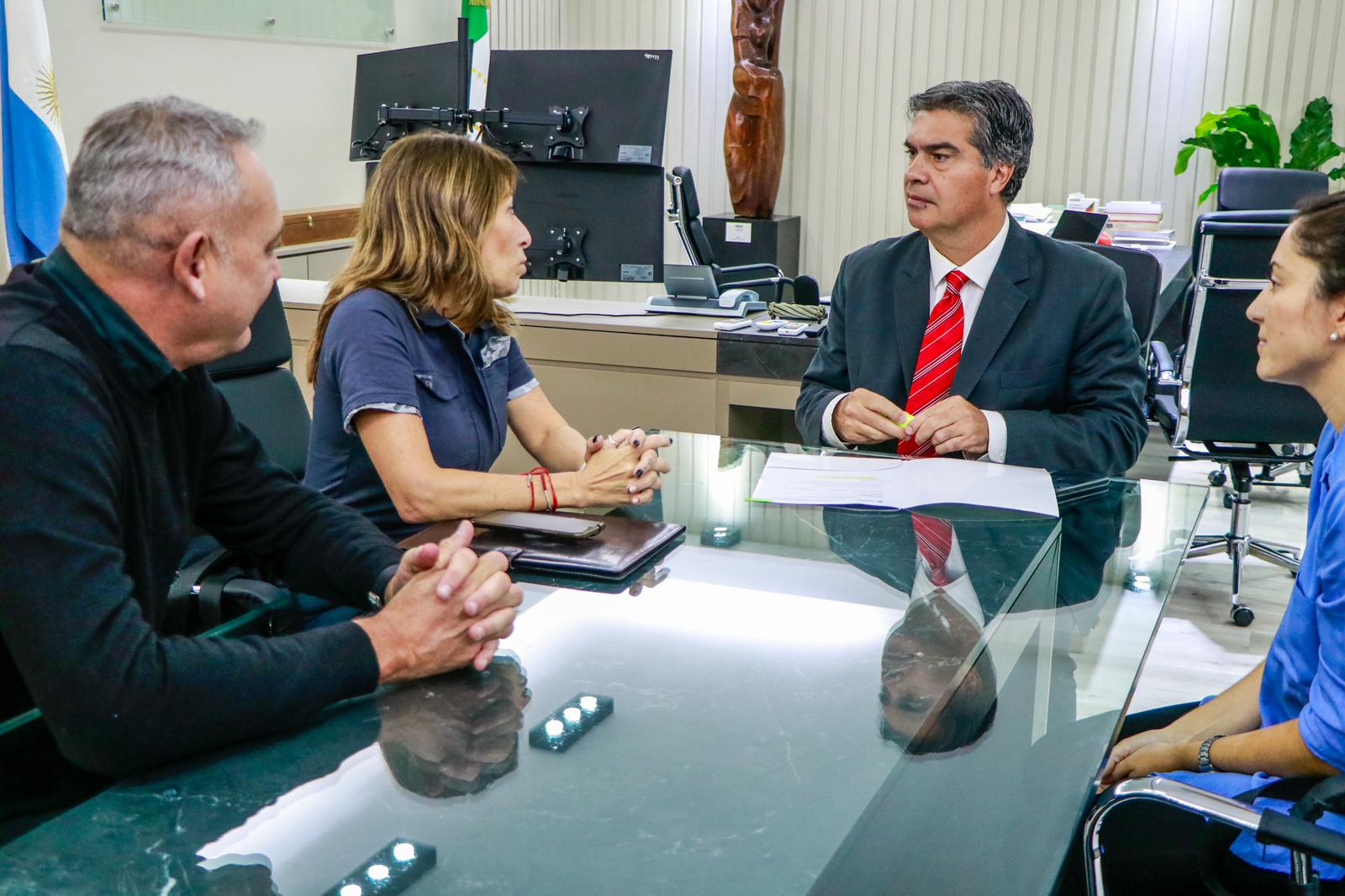 *CAPITANICH RECIBIÓ A REPRESENTANTES DEL COLEGIO DE BIOQUÍMICOS DE LA SALUD PÚBLICA*