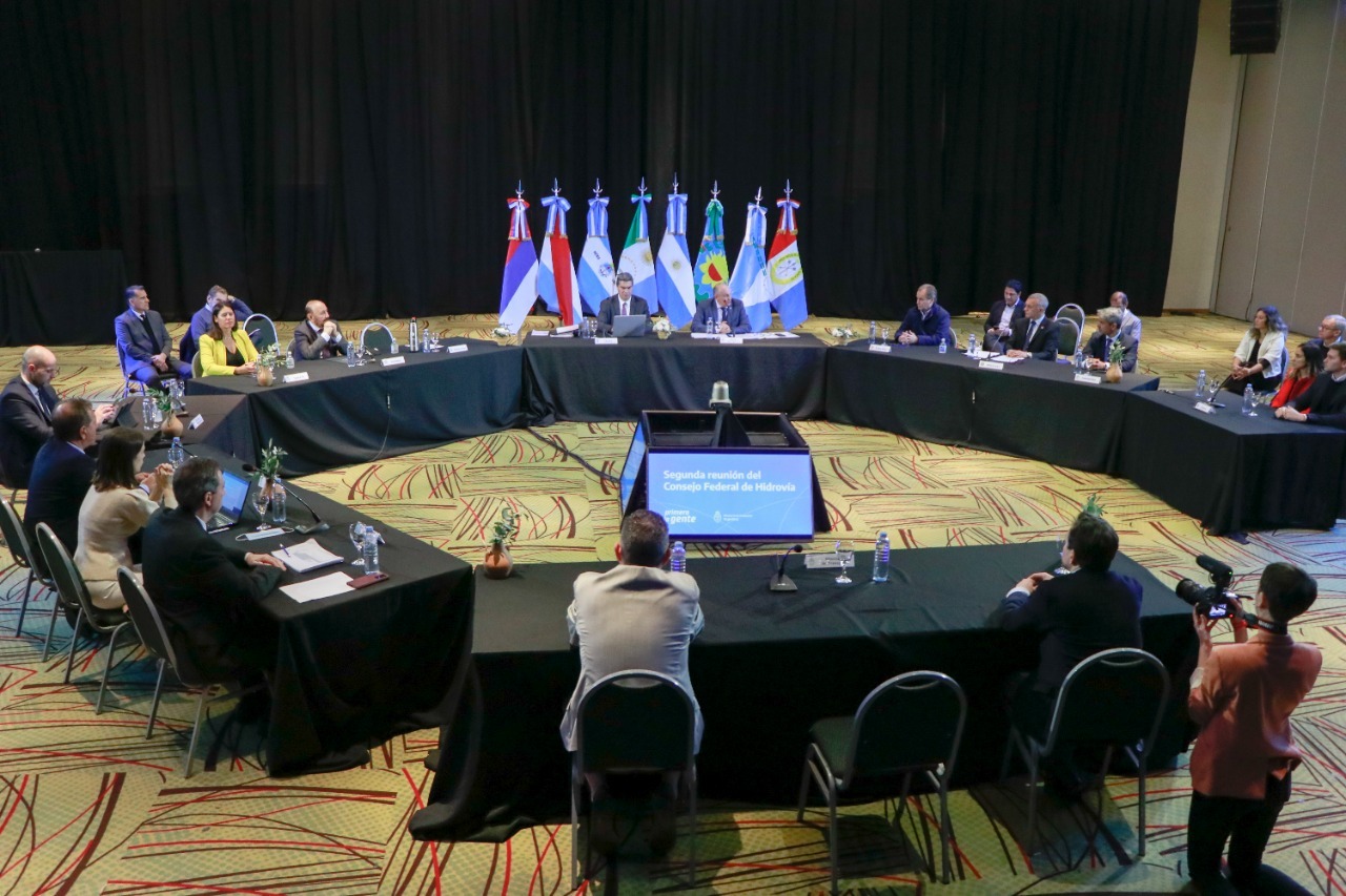 CONSEJO HIDROVÍA: GOBERNADORES PEDIRÁN AL PRESIDENTE LA INCLUSIÓN DE LAS PROVINCIAS DEL NEA Y DEL CANAL MAGDALENA A LA VÍA TRONCAL