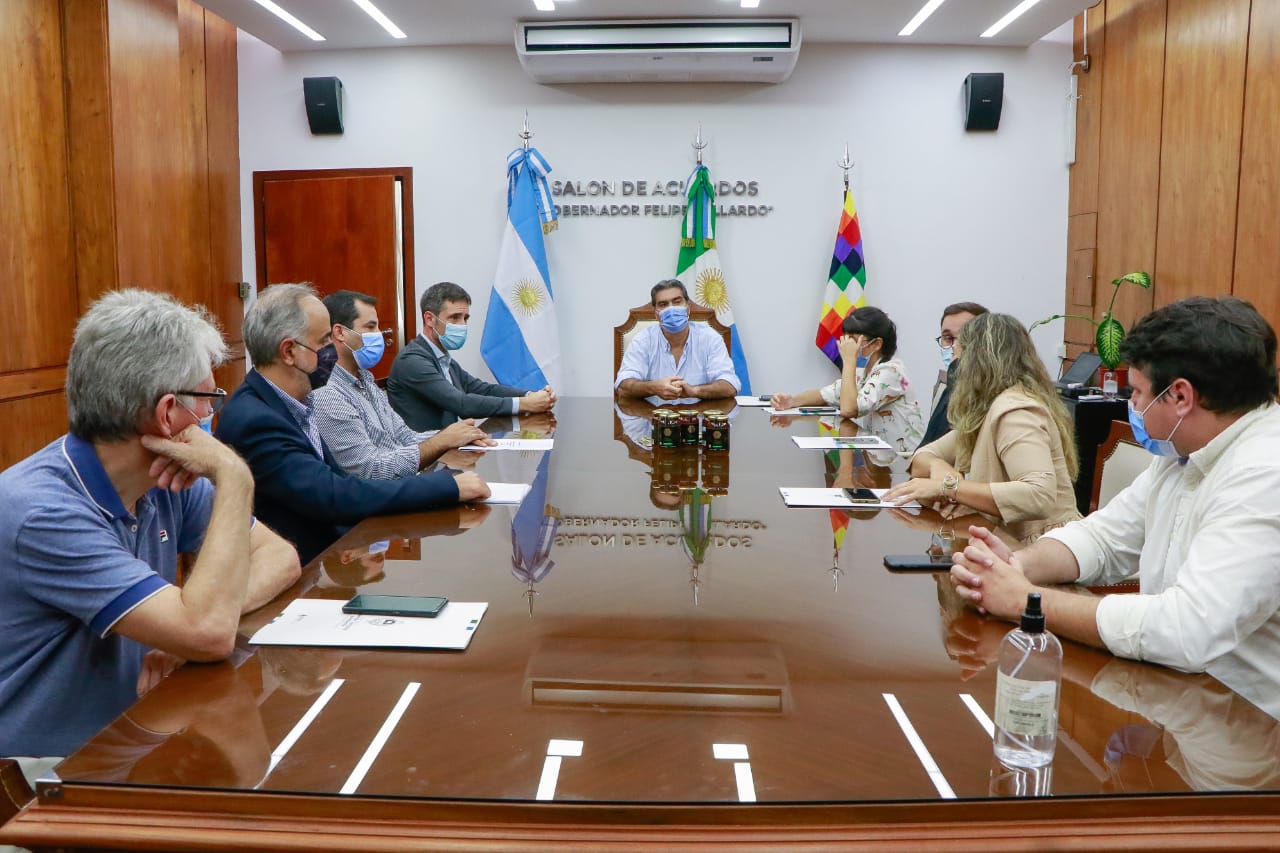*ACUERDOS CON EL CONSEJO DE INVERSIONES: CHACO RECIBIRÁ FINANCIAMIENTO PARA REDUCIR EL USO DE AGROQUÍMICOS Y POTENCIAR AL SECTOR APÍCOLA*