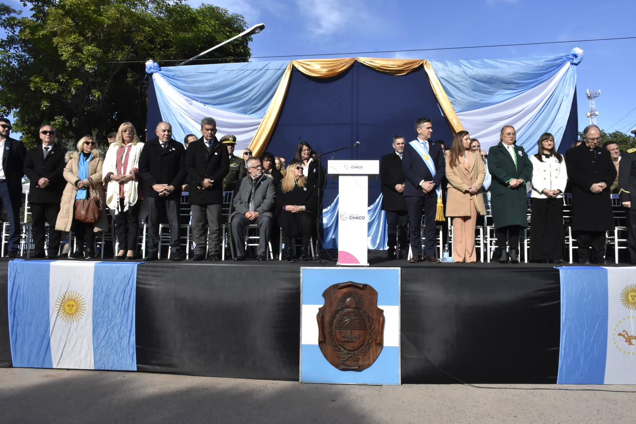 *ZDERO PRESIDIÓ EL ACTO CENTRAL DEL 25 DE MAYO EN PAMPA DEL INFIERNO*