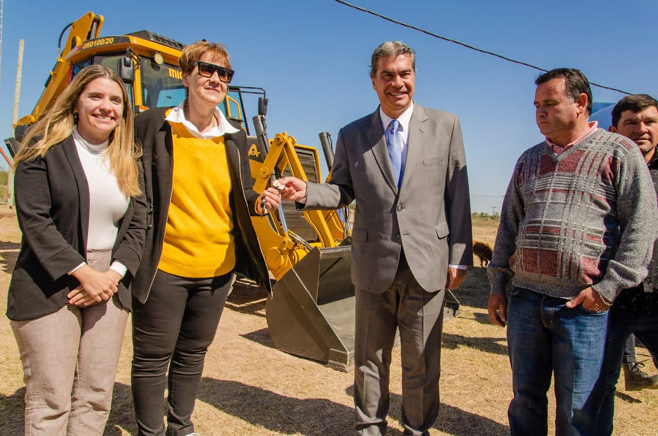 *CAPITANICH INAUGURÓ EL NUEVO SISTEMA DE PROVISIÓN DE AGUA POTABLE PARA SAMUHÚ*