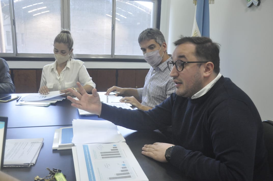 PÉREZ PONS PRESENTÓ EL PRESUPUESTO 2022 ANTE LA COMISIÓN DE HACIENDA DE LA LEGISLATURA: "LA INVERSIÓN SE DUPLICARÁ EL AÑO PRÓXIMO"