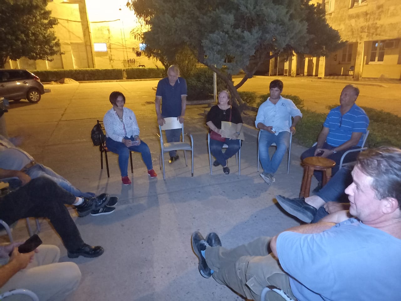 VILLA ANGELA: EL INTENDENTE PAPP EN REUNIÓN CON LA COMISIÓN DE EMERGENCIA "RECOPILAMOS LAS NECESIDADES DE LOS PRODUCTORES PARA DAR SOLUCIONES RÁPIDAS"