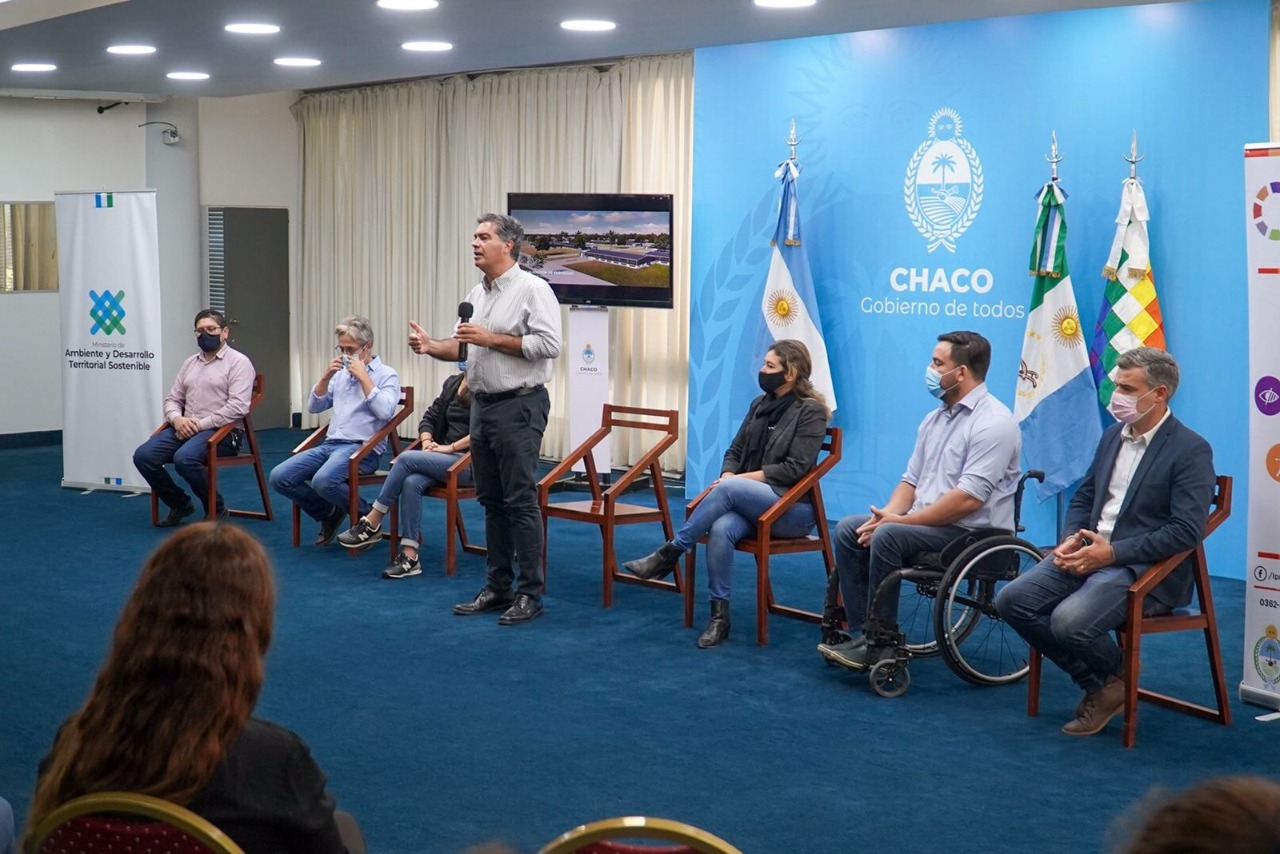 *EL GOBIERNO ADJUDICÓ LOTES URBANOS A PERSONAS CON DISCAPACIDAD Y ANUNCIÓ LA CONSTRUCCIÓN DE VIVIENDAS*
