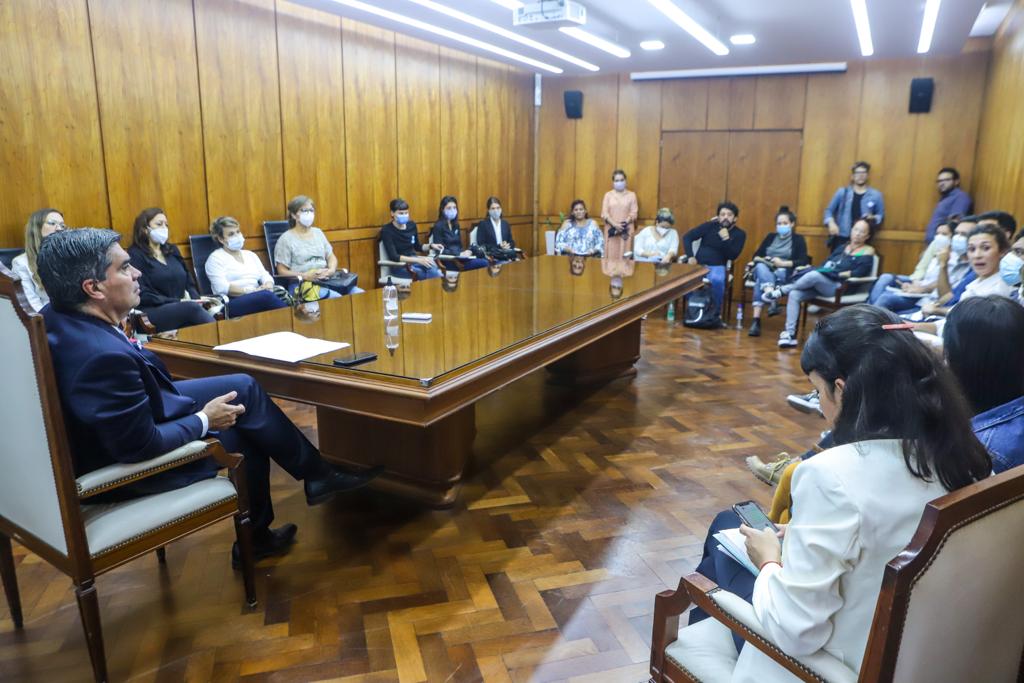 *GOBIERNO Y ORGANIZACIONES CIVILES ARTICULAN ACCIONES PARA UN ABORDAJE INTEGRAL DE LOS CONSUMOS PROBLEMÁTICOS*