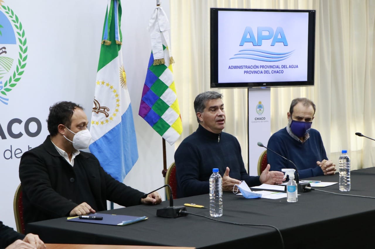 BAJOS SUBMERIDIONALES: CAPITANICH ABRIÓ LOS SOBRES DE LICITACIÓN PARA EL ALCANTARILLADO DEL CANAL RÍO MUERTO 