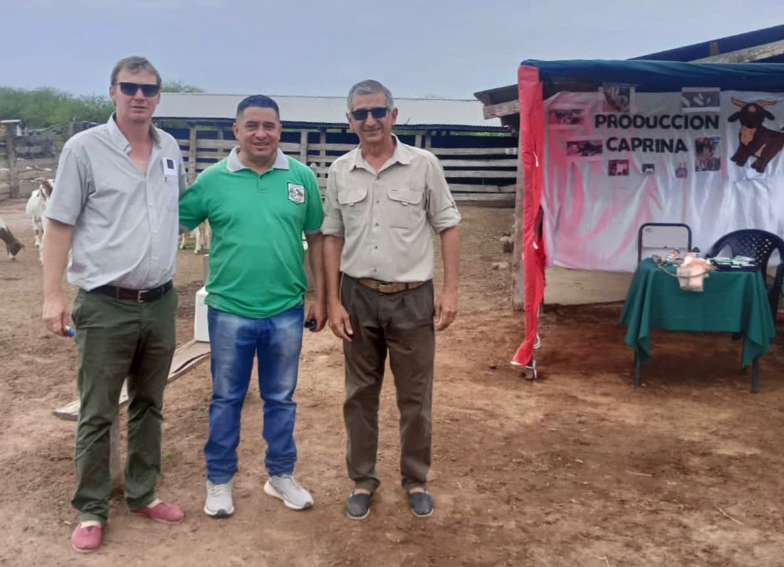 *PROGANO ENTREG&Oacute; N&Uacute;CLEOS GEN&Eacute;TICOS CAPRINOS A LA ESCUELA AGROPECUARIA DE TACO POZO*