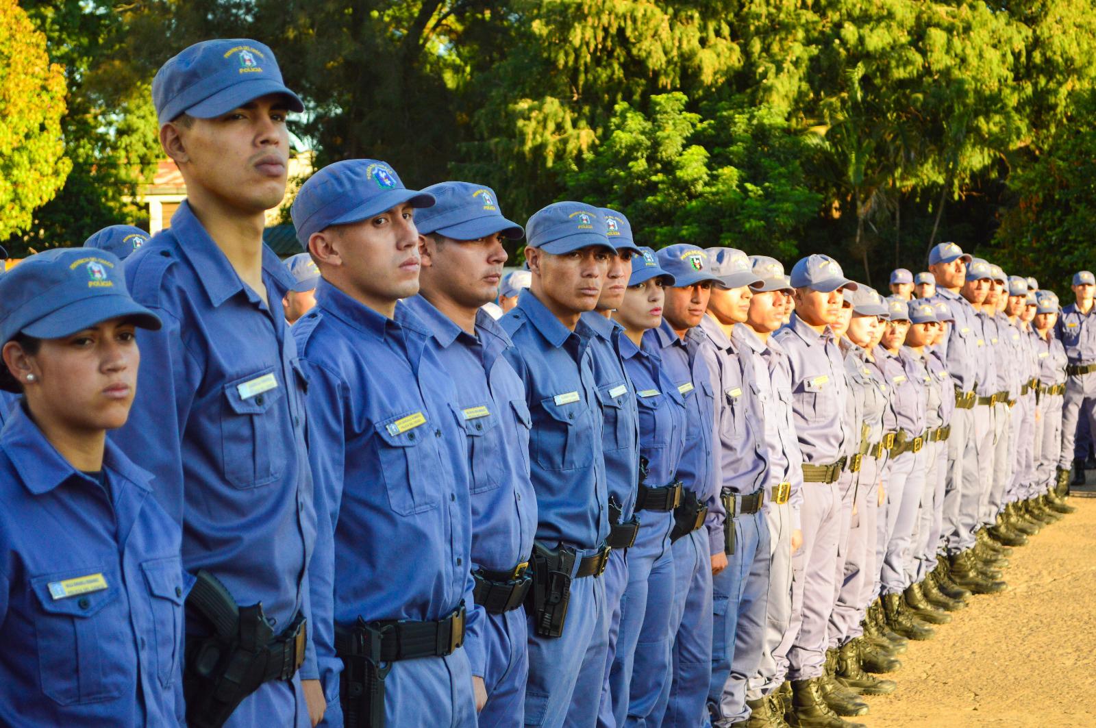 *EL GOBIERNO PROVINCIAL ASIGNÓ DESTINOS A LOS NUEVOS POLICÍAS Y A LOS AGENTES PENITENCIARIOS*