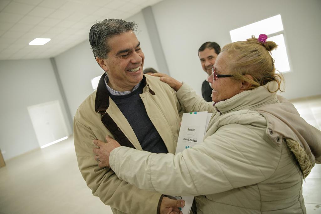 *EN COLONIAS UNIDAS CAPITANICH INAUGURÓ LA REFACCIÓN DEL EDIFICIO MUNICIPAL Y UN SALÓN COMUNITARIO*
