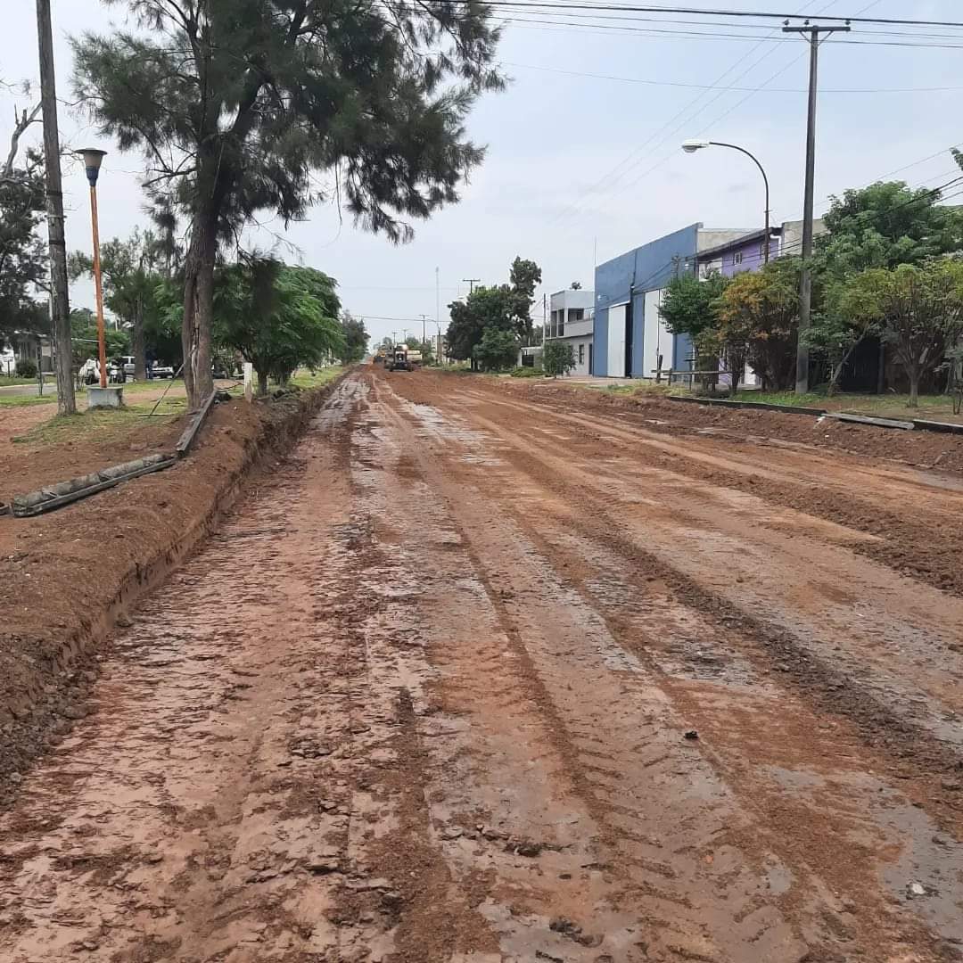 EL INTENDENTE ADALBERTO PAPP VALORÓ EL AVANCE DE LA OBRA PÚBLICA CON PERSONAL, MAQUINARIA Y RECURSOS MUNICIPALES