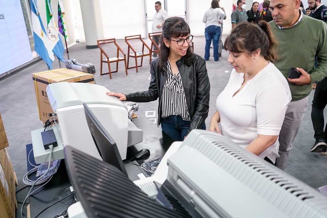 Se entregó el nuevo equipamiento para los servicios de radiología del Chaco
