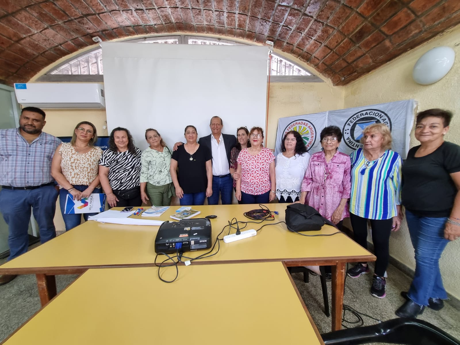 CAPACITACIÓN Y CHARLA PARA MUJERES FEDERADAS EN EL INTA DE VILLA ÁNGELA