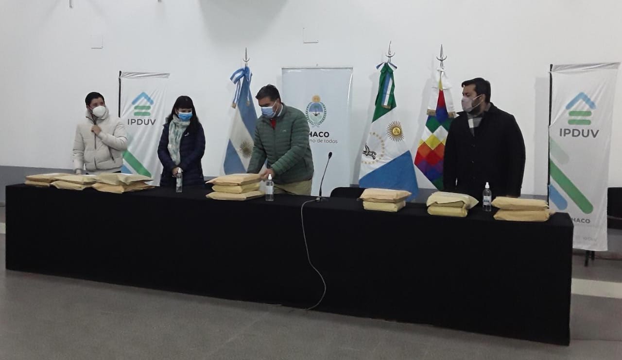 MARATÓN DE LICITACIONES: EL IPDUV COMPLETÓ LA LICITACIÓN DE 1.000 VIVIENDAS PARA EL PROYECTO NUEVO SUR RESISTENCIA 