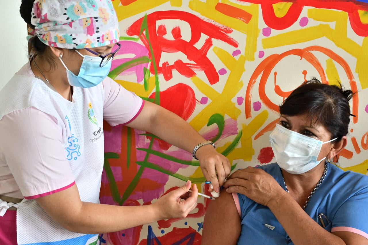 COVID-19: A UN AÑO DE LA CAMPAÑA DE VACUNACIÓN MÁS GRANDE DE LA HISTORIA, EN CHACO YA SE APLICARON MÁS DE 1.700.000 VACUNAS