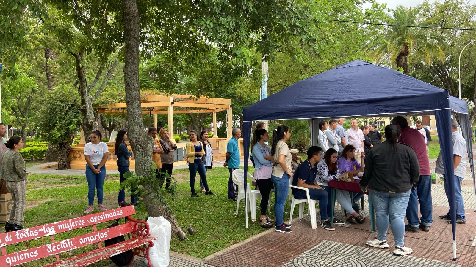 SECRETARÍA DE AMBIENTE ENTREGÓ 1125 ÁRBOLES EN EL DÍA DE LA FORESTACIÓN