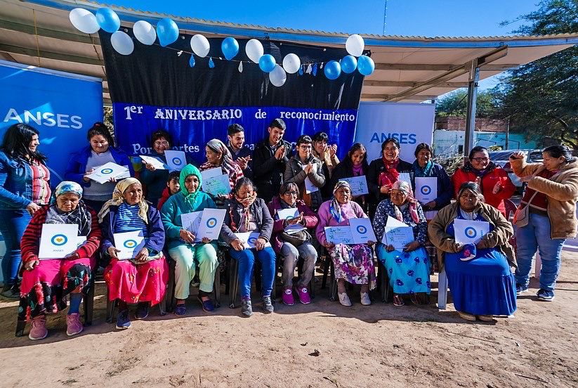 PROGRAMA DE RECONOCIMIENTO DE TAREAS DE CUIDADOS: LA VICEGOBERNADORA ENTREGÓ JUBILACIONES A MUJERES DE MISIÓN NUEVA POMPEYA