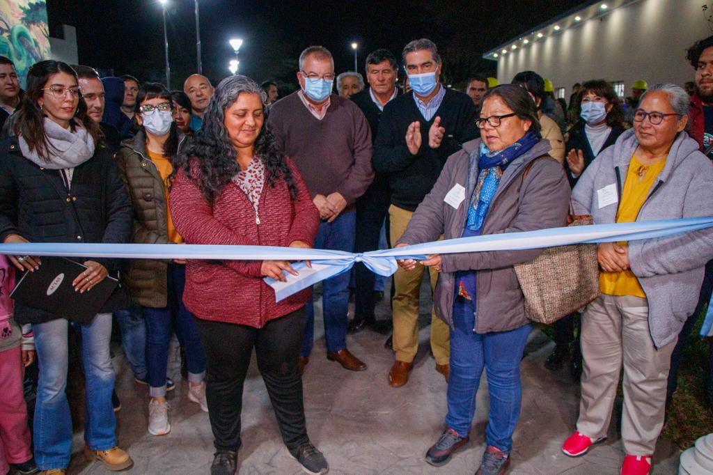*CAPITANICH INAUGURÓ UN CENTRO DE SALUD  Y EL PASEO DE LOS ARTESANOS EN CASTELLI