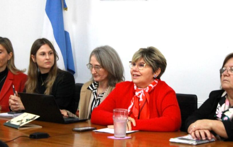 *NAIDENOFF: “SENTIMOS EL ACOMPAÑAMIENTO DE LOS DOCENTES Y CONFÍO EN ELLOS PARA SEGUIR POR ESTE CAMINO”*