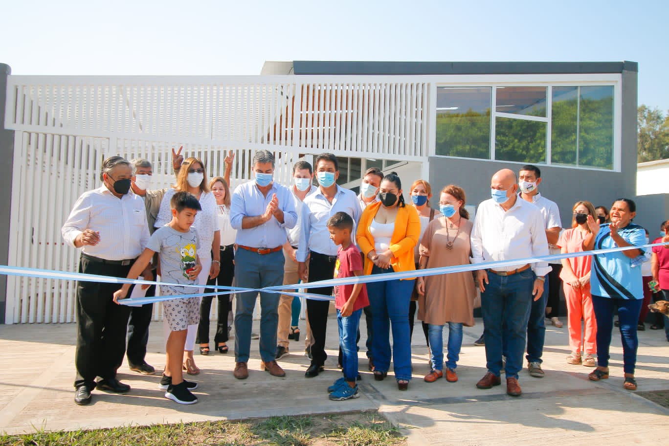 EL GOBIERNO INAUGURÓ EL PLAYÓN DEPORTIVO DE LAGUNA LIMPIA